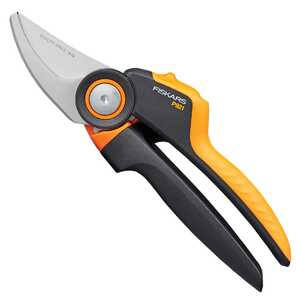 Fiskars 26mm PowerGear X P921 Pruners | Medium | JM1533