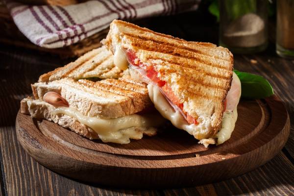 Top Five Kitchen Appliances That Will Make Your Uni Life Easier