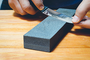 10 Tips & Tricks for Sharpening Knives